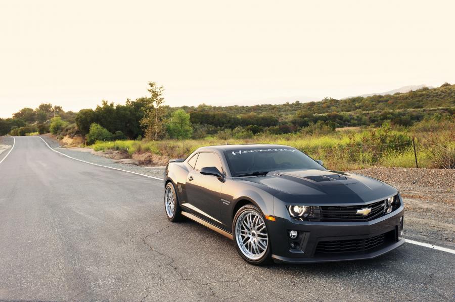  Chevrolet Camaro ZL1 HPE700 by Hennessey 2012 года  (фото 11 из 22)